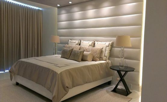 Мягкие стеновые панели для спальни: фото новинок дизайна и сочетания в интерьере
